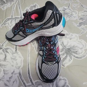Saucony Everun Guild 9 Light-stability Road Running Shoe 8.5 M